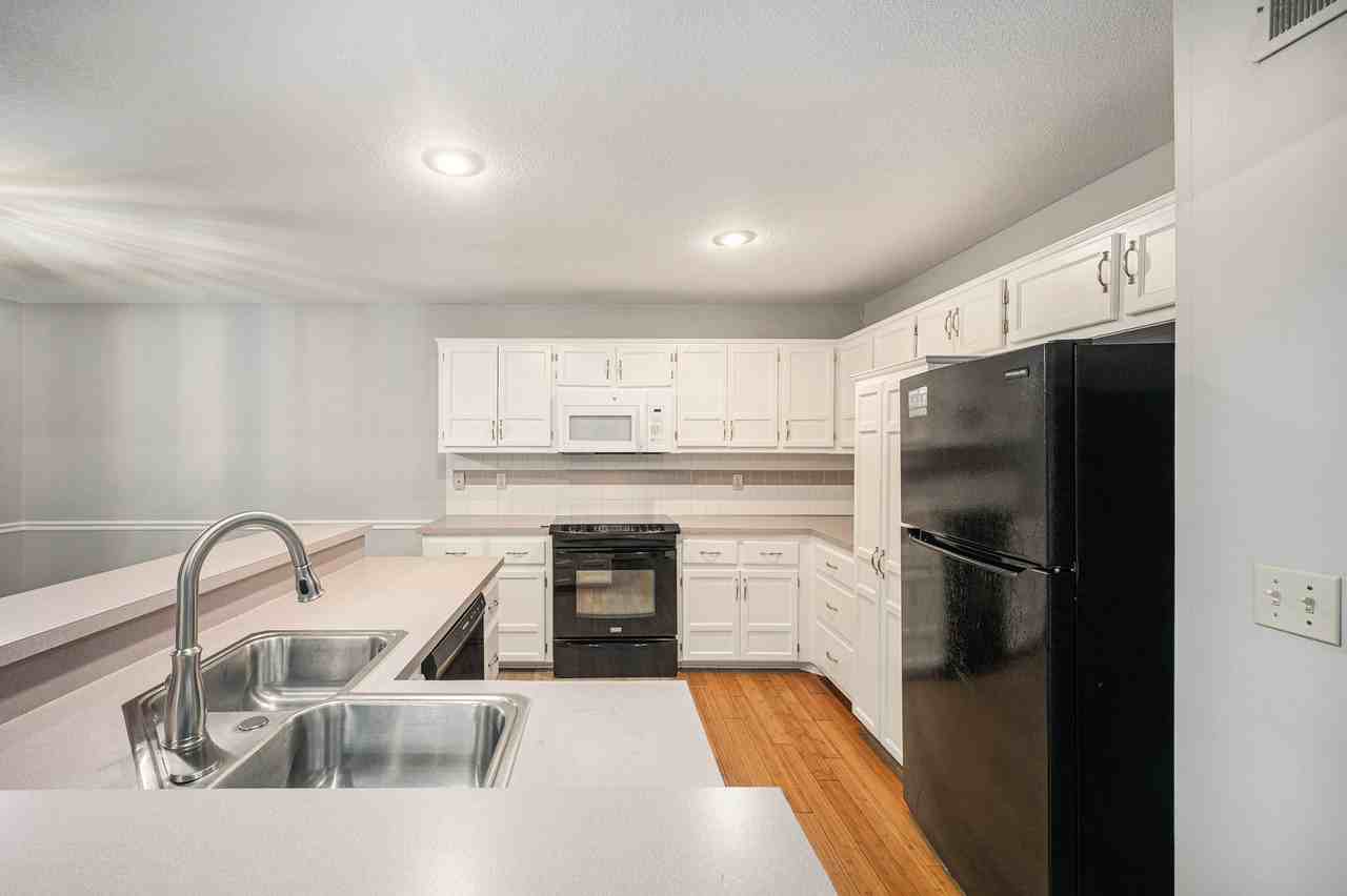 6334 Nw 82nd Ct - Photo 4 of 22