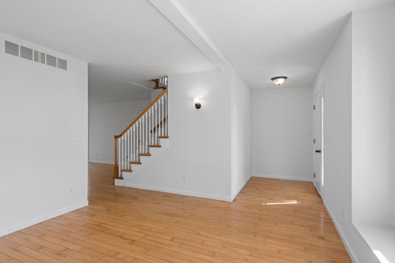 5816 N West Bay Shore Dr - Photo 3 of 29