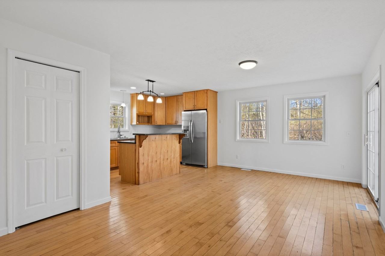 5816 N West Bay Shore Dr - Photo 5 of 29