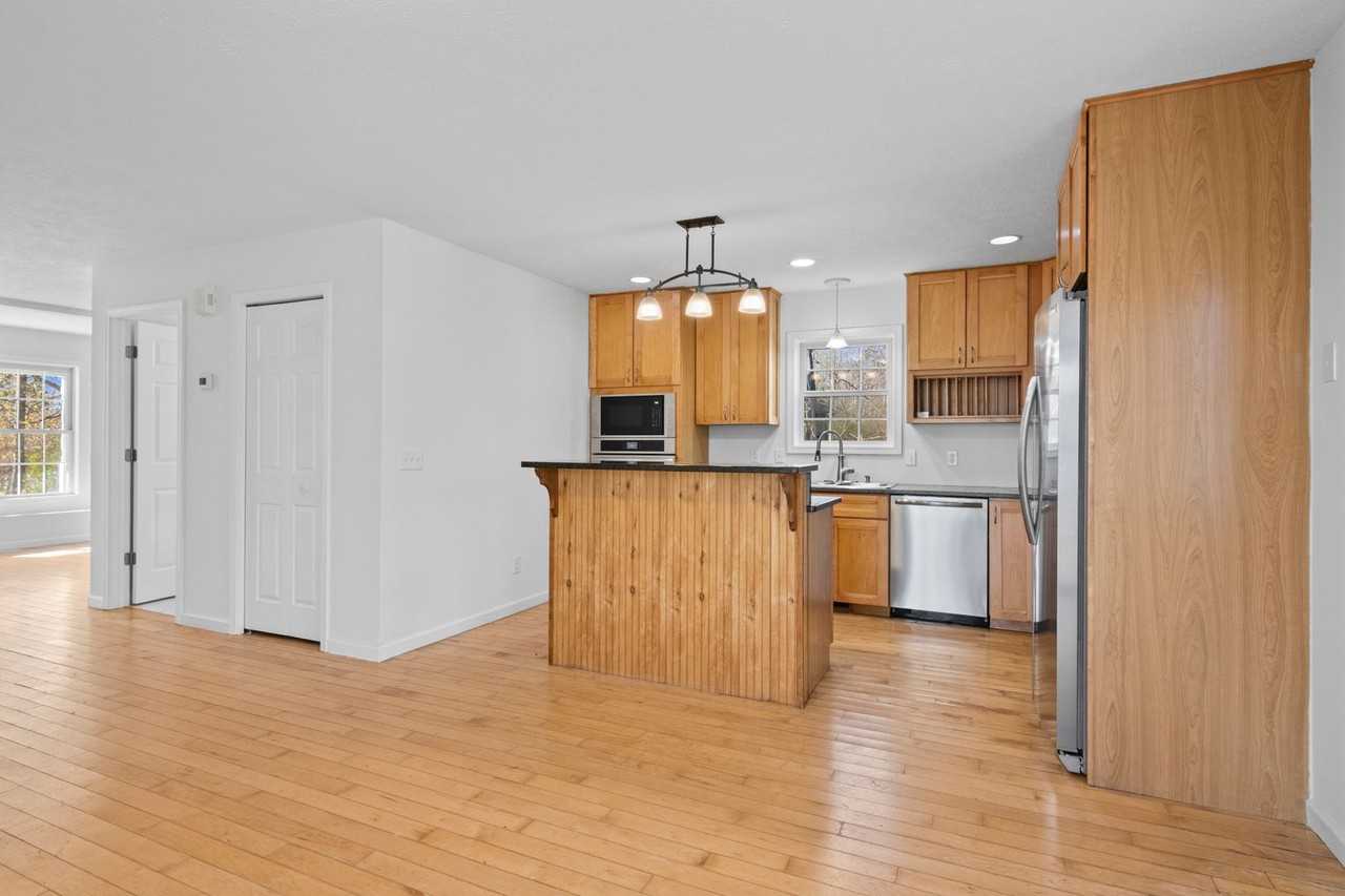 5816 N West Bay Shore Dr - Photo 6 of 29