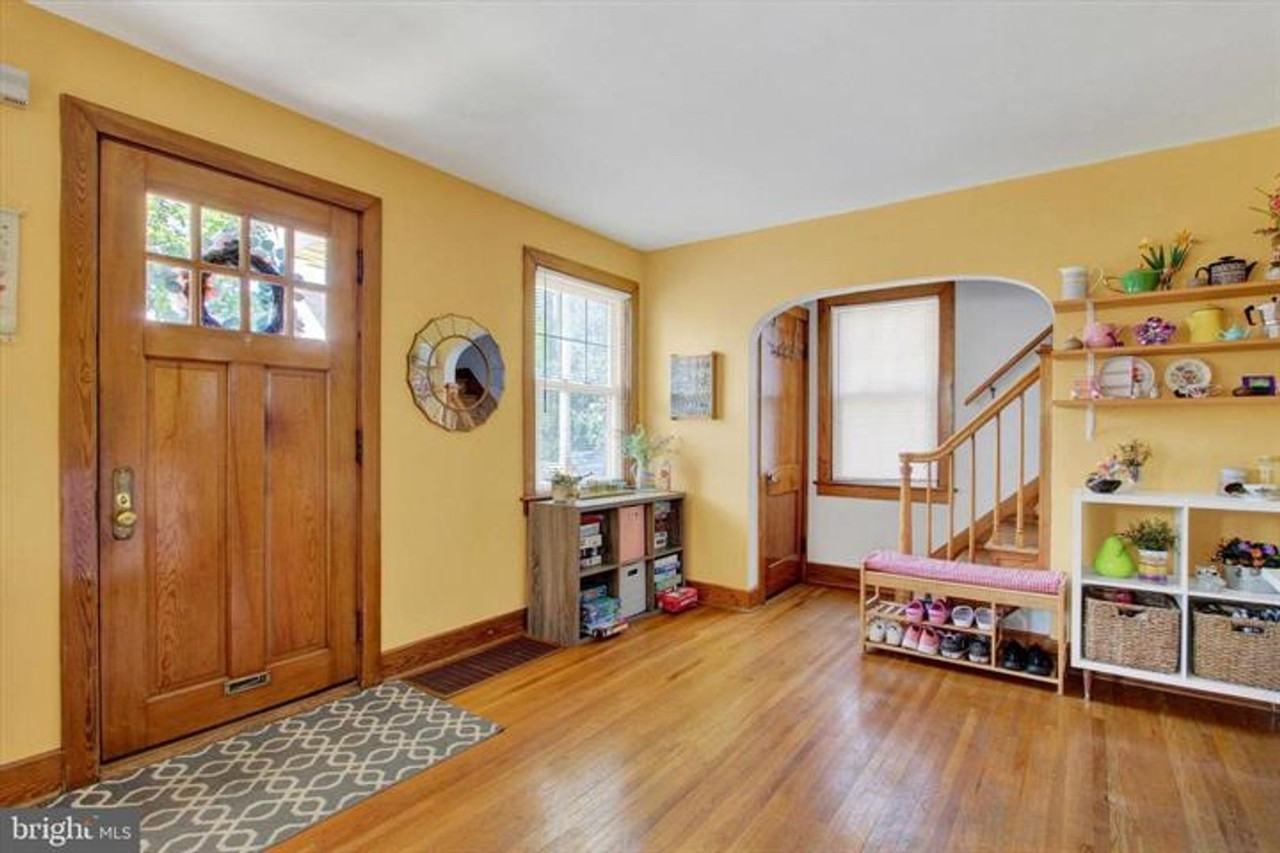 105 Allegheny Ave - Photo 2 of 19