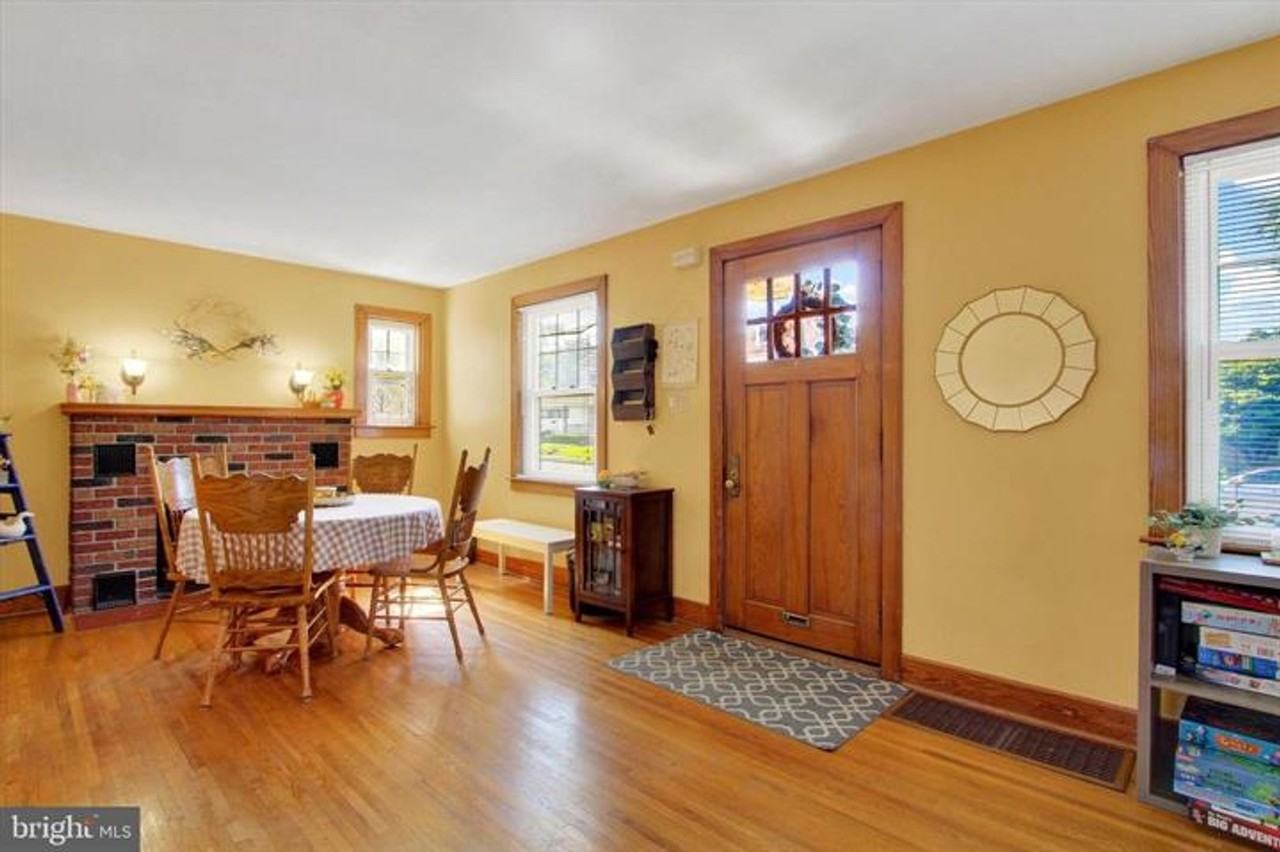 105 Allegheny Ave - Photo 3 of 19