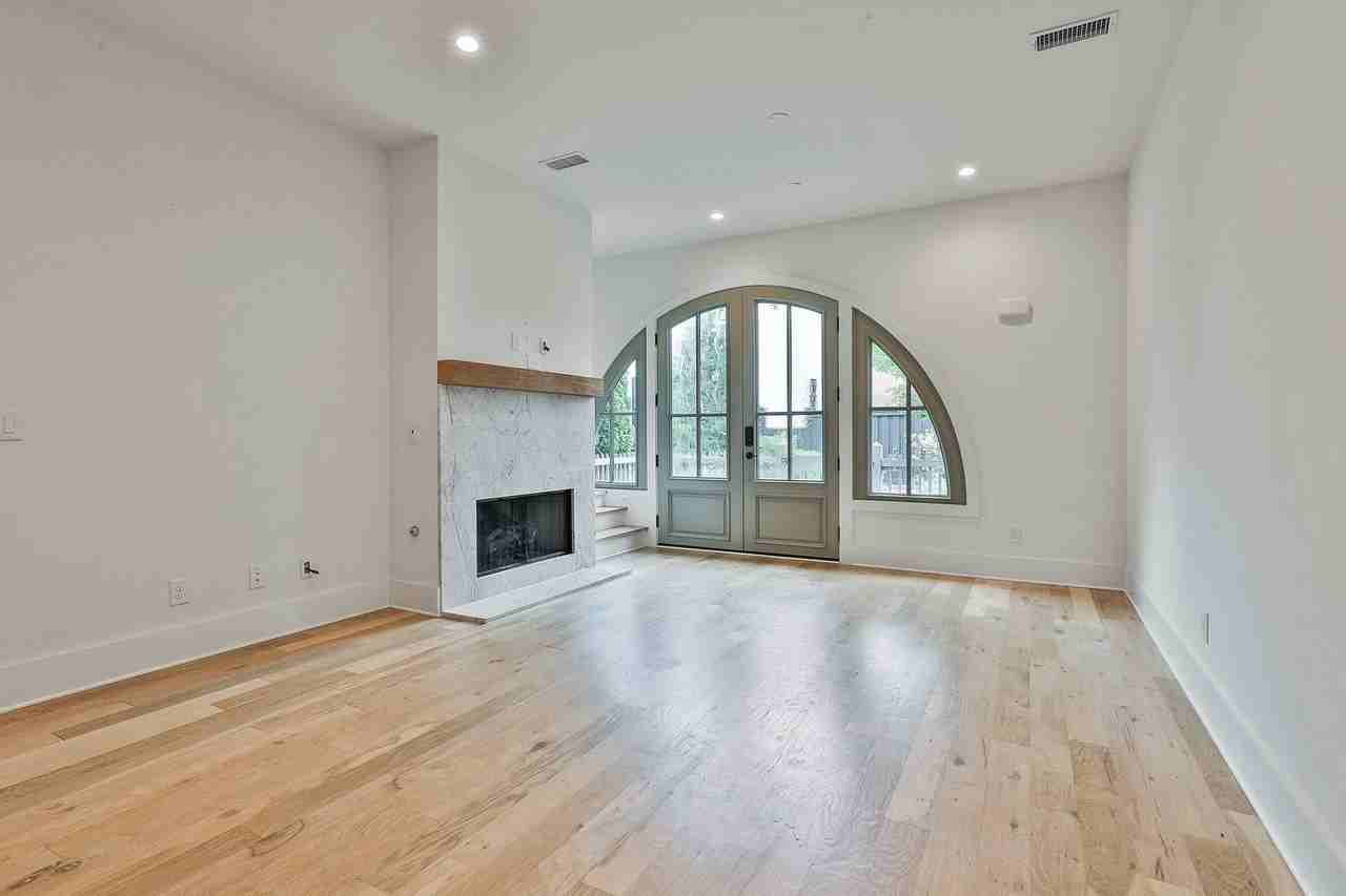 335 Sage Ln - Photo 5 of 19