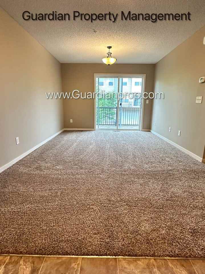 11950 Emery Village Dr N - Photo 6 of 16