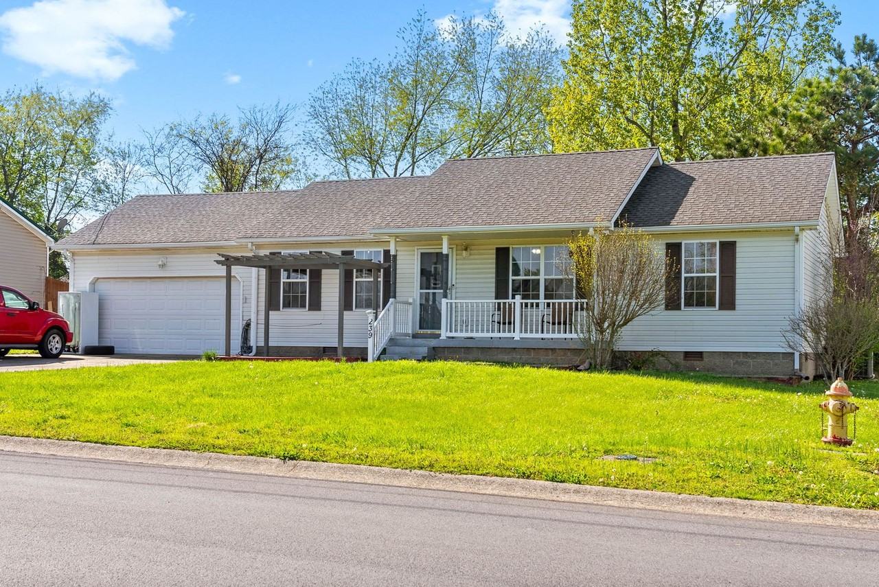 239 Golden Pond Ave - Photo 3 of 31