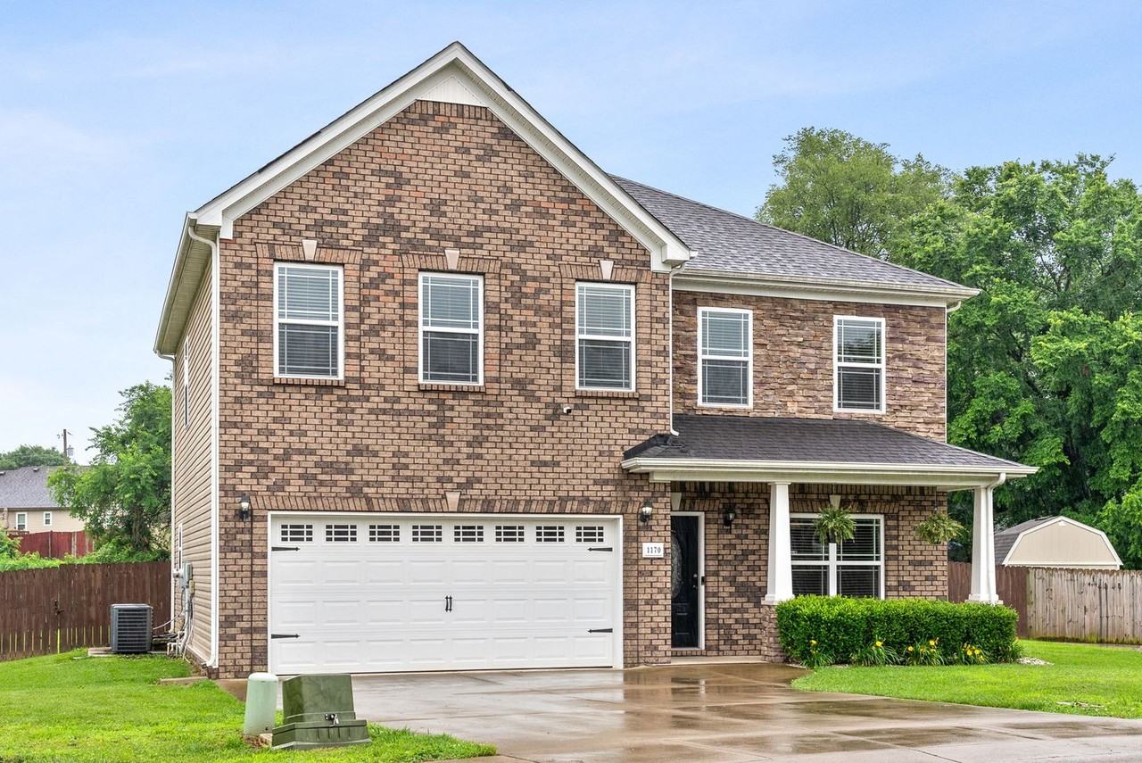 1170 Dygert Ct - Photo 3 of 35