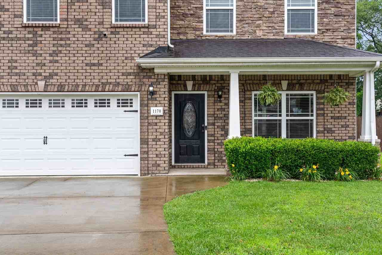 1170 Dygert Ct - Photo 4 of 35