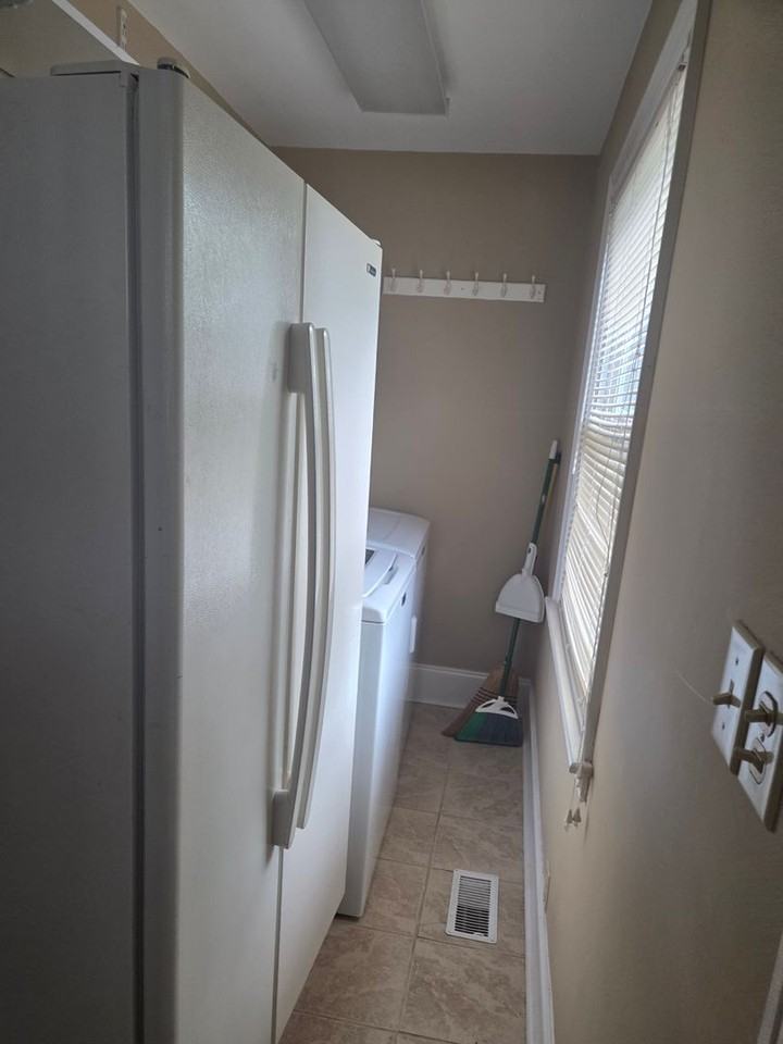 3232 Ashley St - Photo 7 of 13