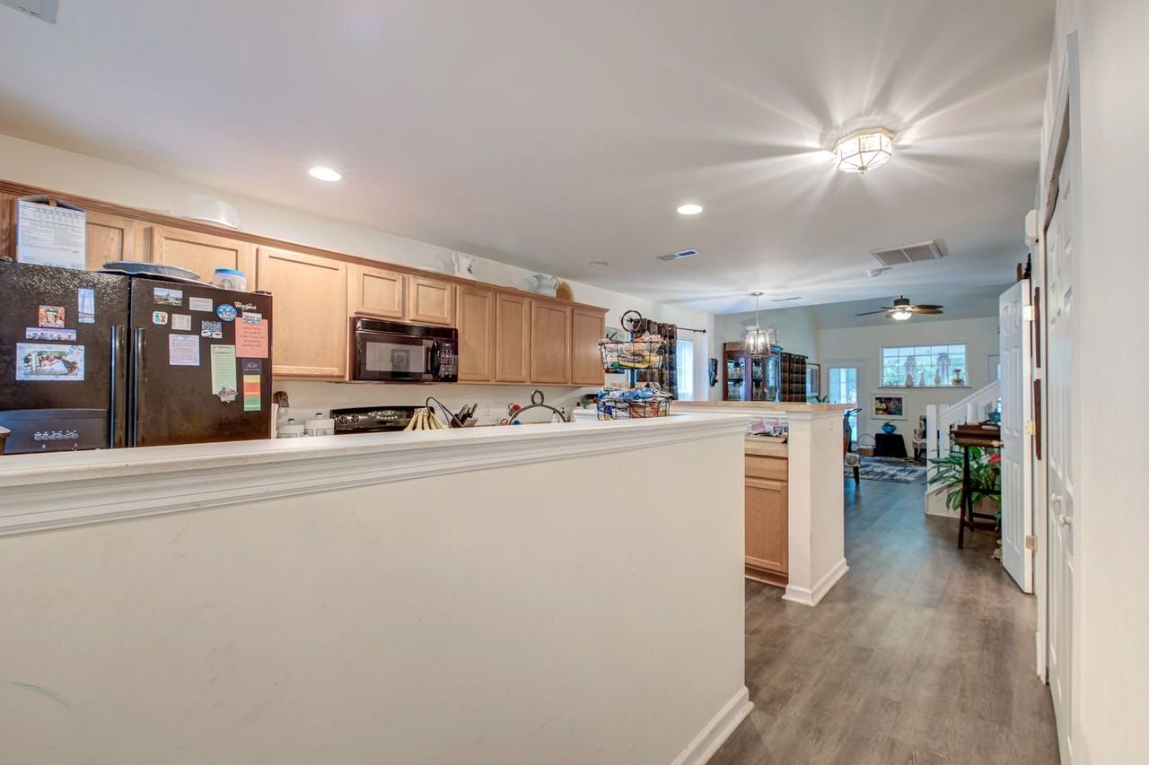 5222 Fernland Way - Photo 6 of 36
