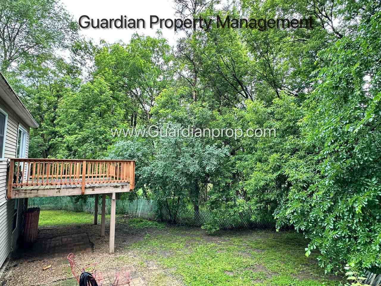 16720 Excelsior Blvd - Photo 3 of 18