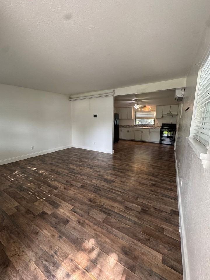 1246 31st St Nw - Photo 2 of 9
