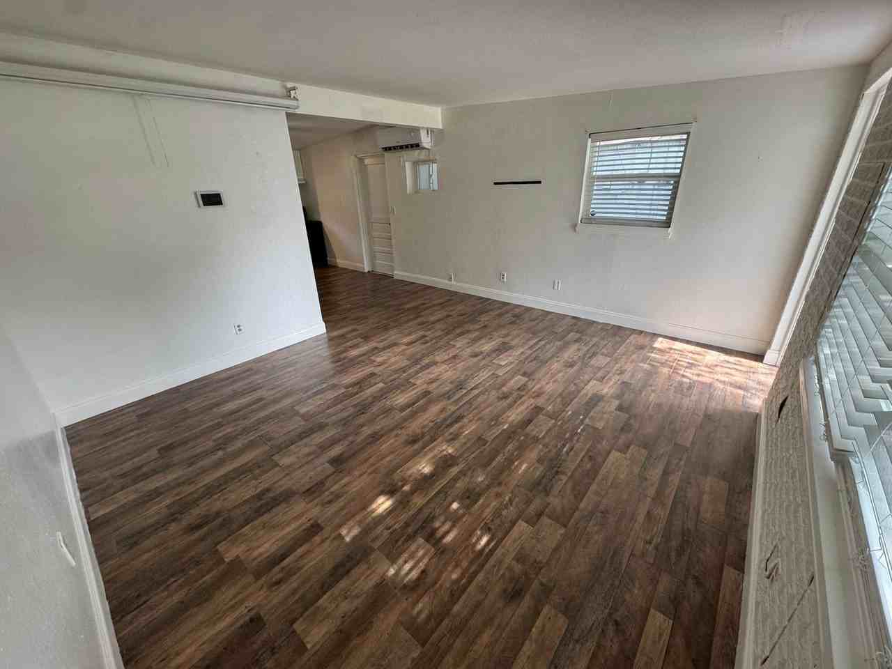 1246 31st St Nw - Photo 3 of 9