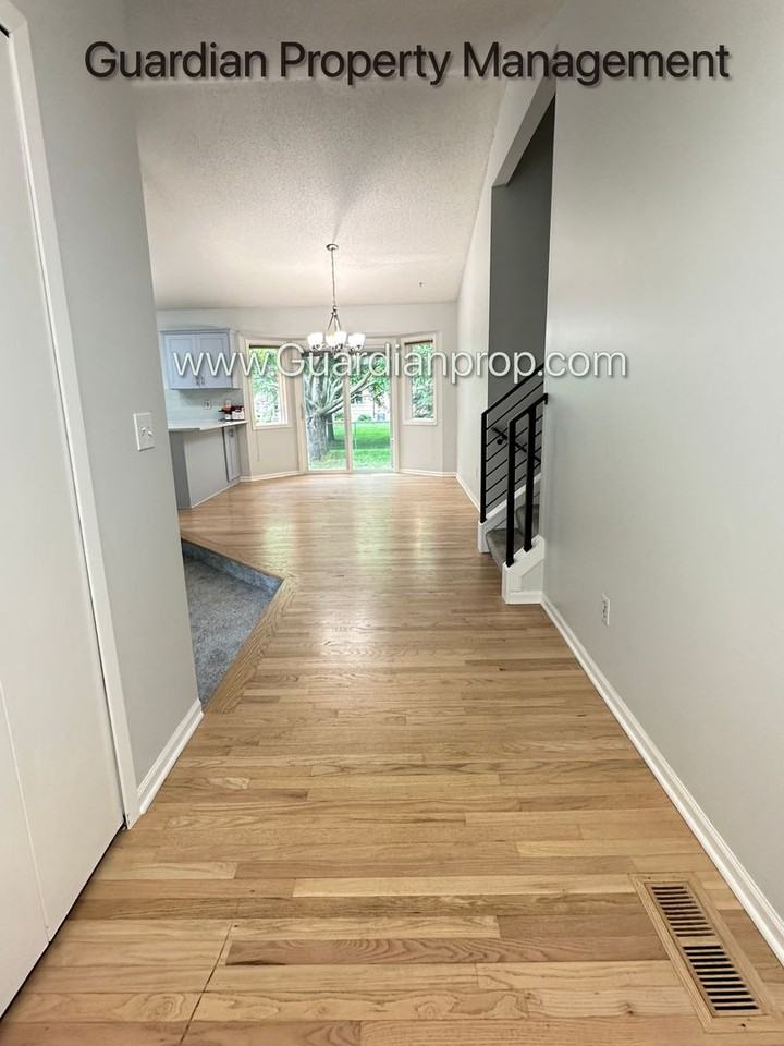 12687 91st Ave N - Photo 5 of 16
