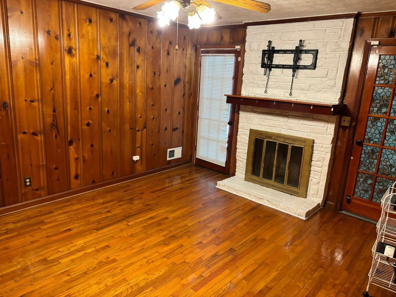 2502 Japonica Dr - Photo 6 of 23