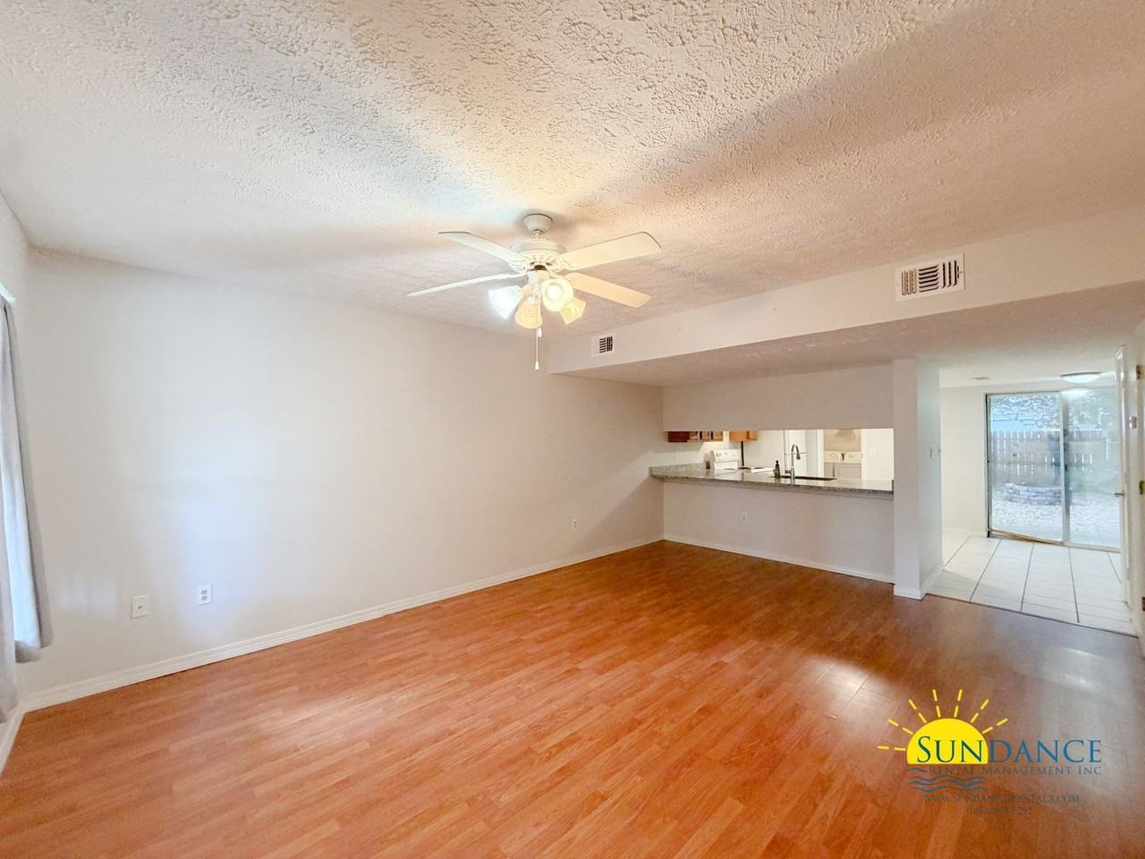 2400 Suwanee Ln - Photo 2 of 21