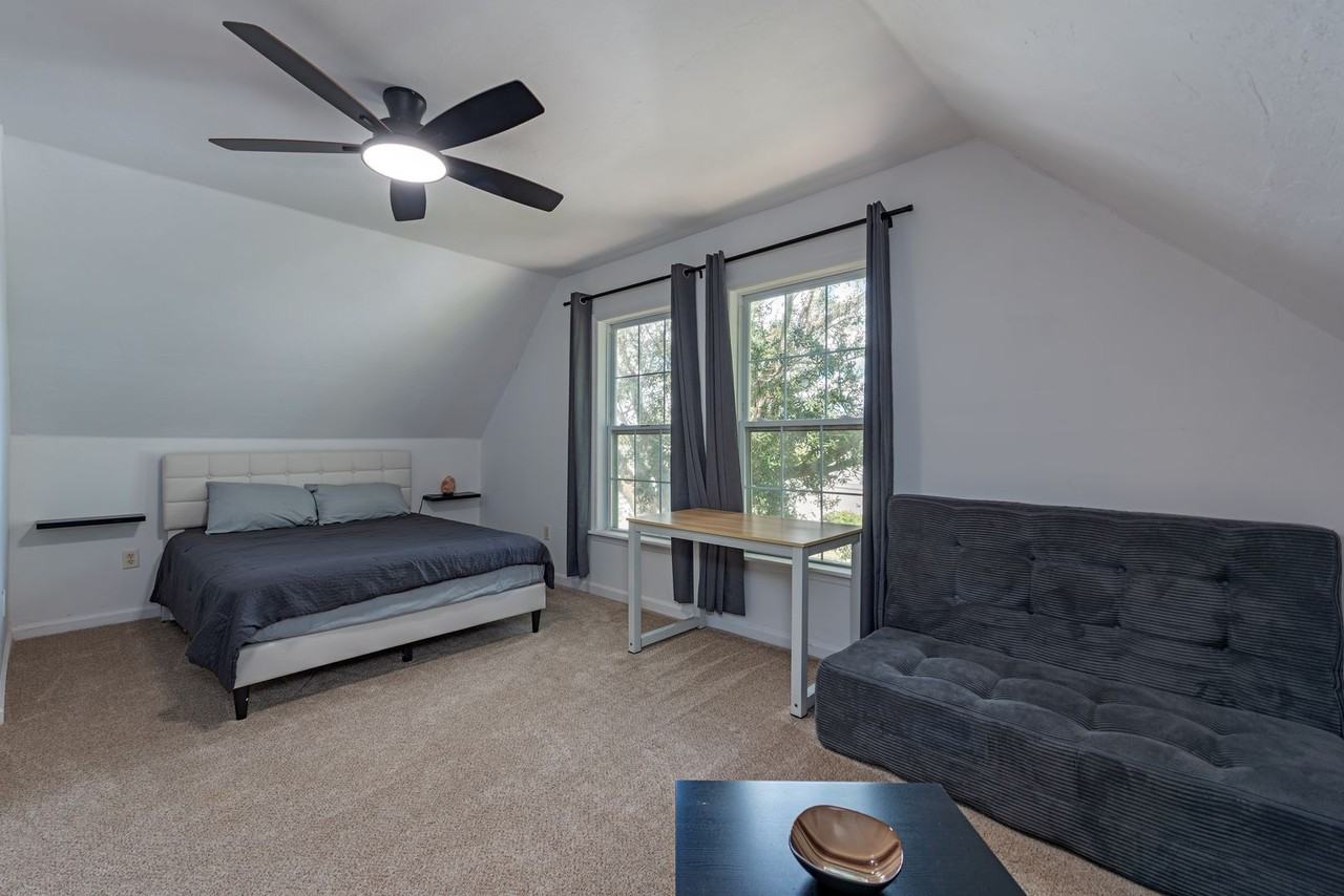 481 Leawood Cir - Photo 5 of 16