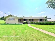 1074 N Us Highway 281 - Photo 1 of 1