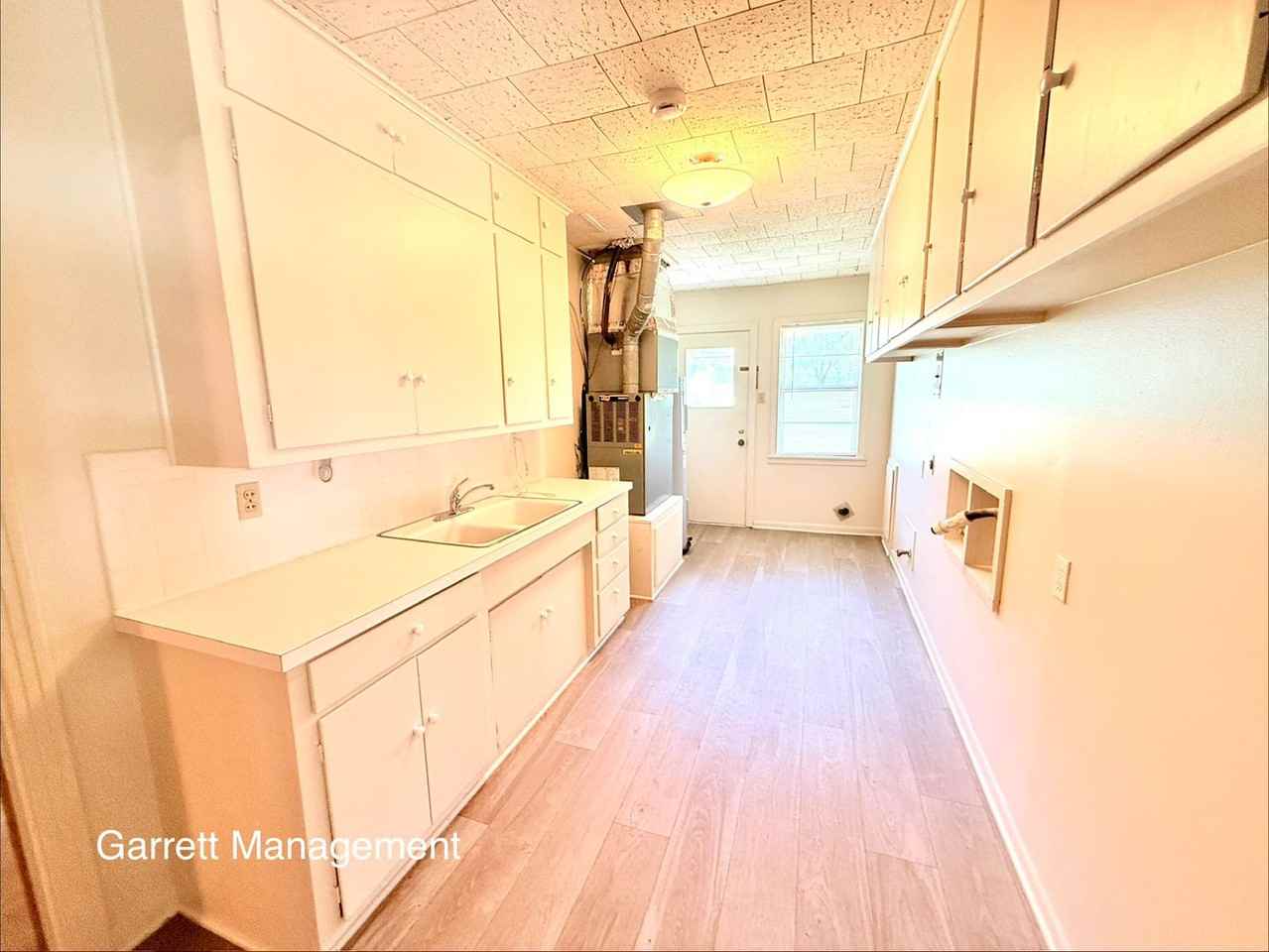 1074 N Us Highway 281 - Photo 6 of 15