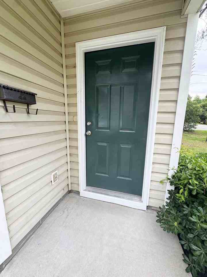1100 Pine St #A - Photo 3 of 26