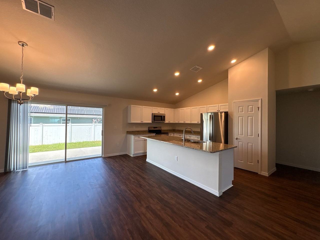 3491 Sw 155th Ln - Photo 5 of 35