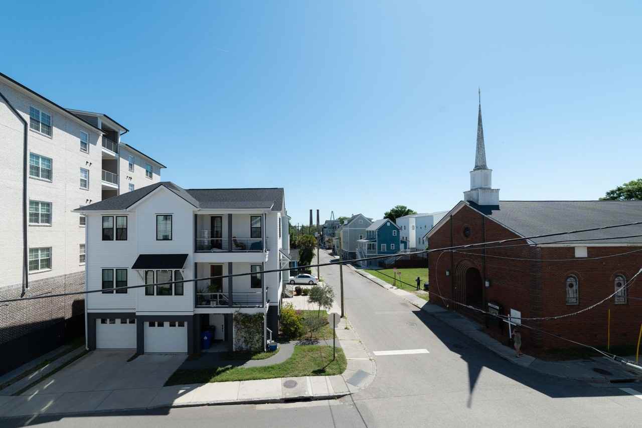 104 Cooper St - Photo 2 of 33
