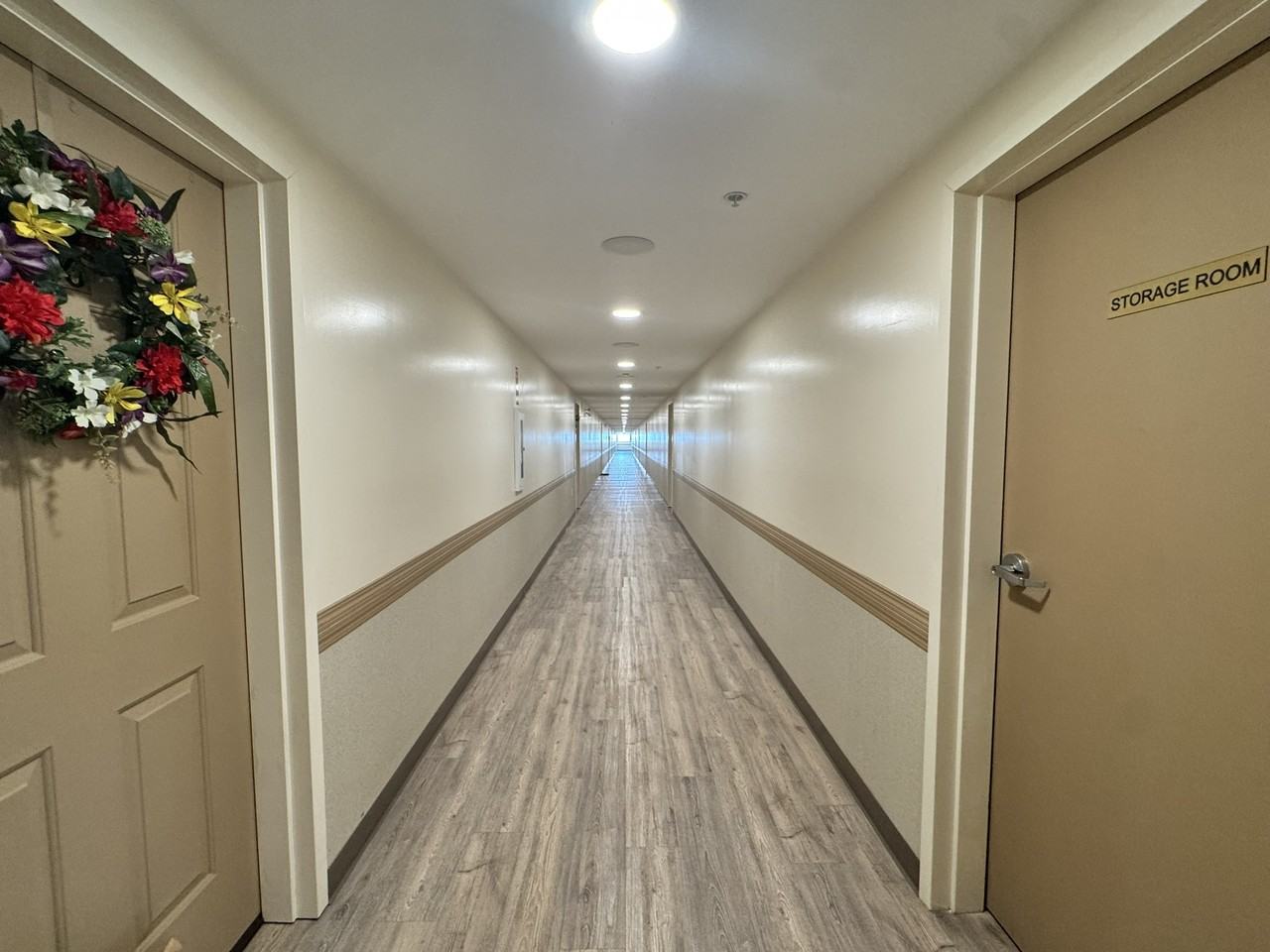 New Imperial Suites - Photo 7 of 27