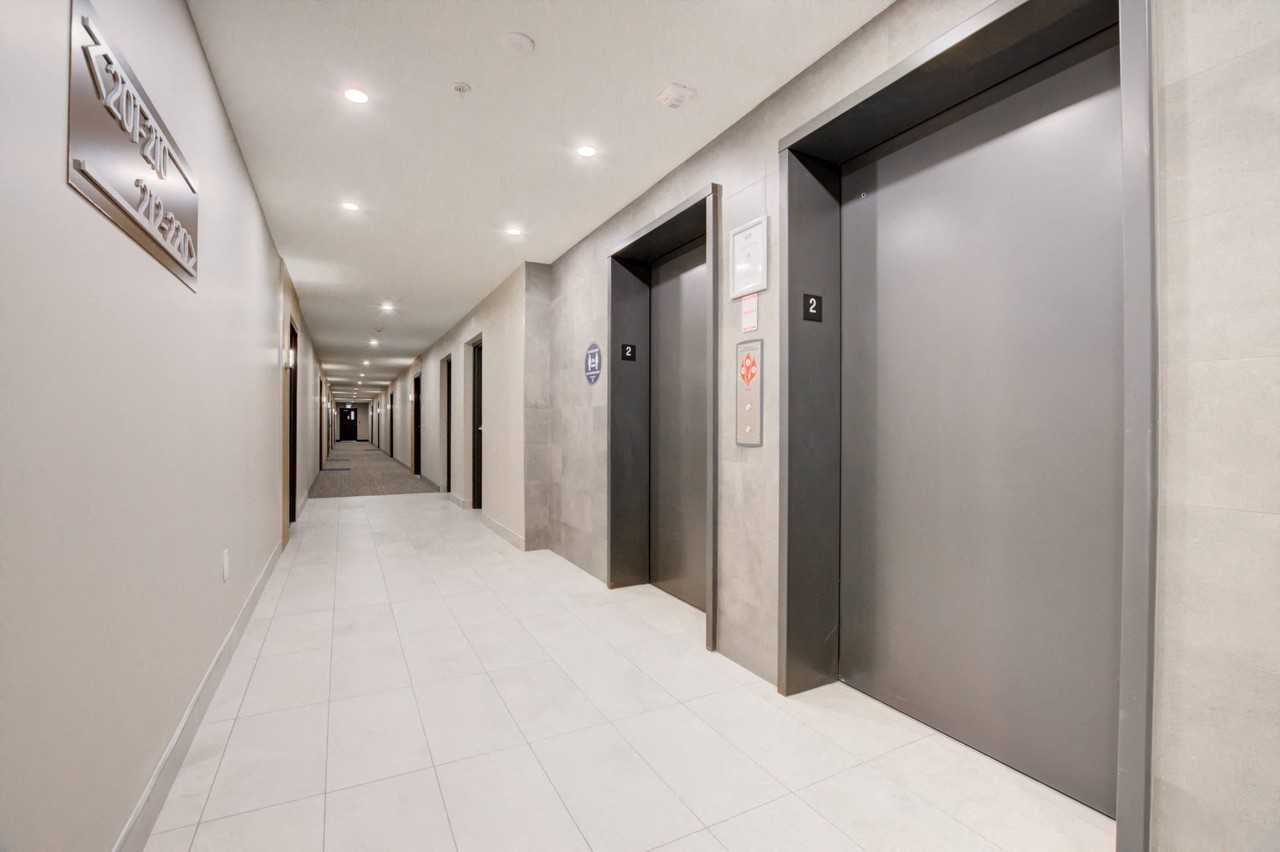 250 Oakland Avenue - Photo 6 of 12
