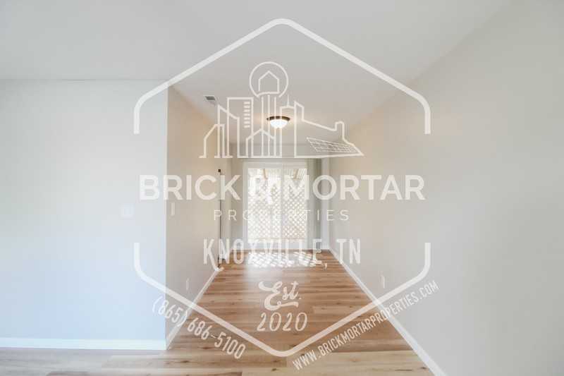 513 S Cedar St - Photo 5 of 15