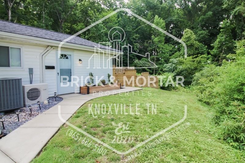 617 S Gallaher View Rd #101 - Photo 2 of 15