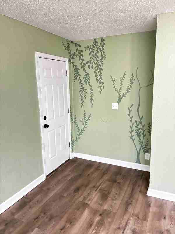 1823 W 6th St #2 - Photo 4 of 11