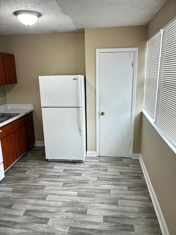 1823 W 6th St #2 - Photo 6 of 11
