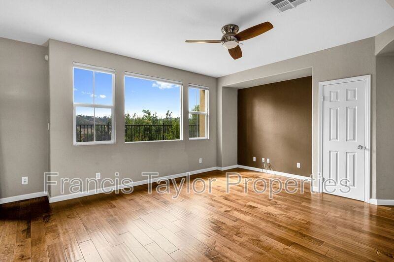 2621 Matera Ln - Photo 4 of 26