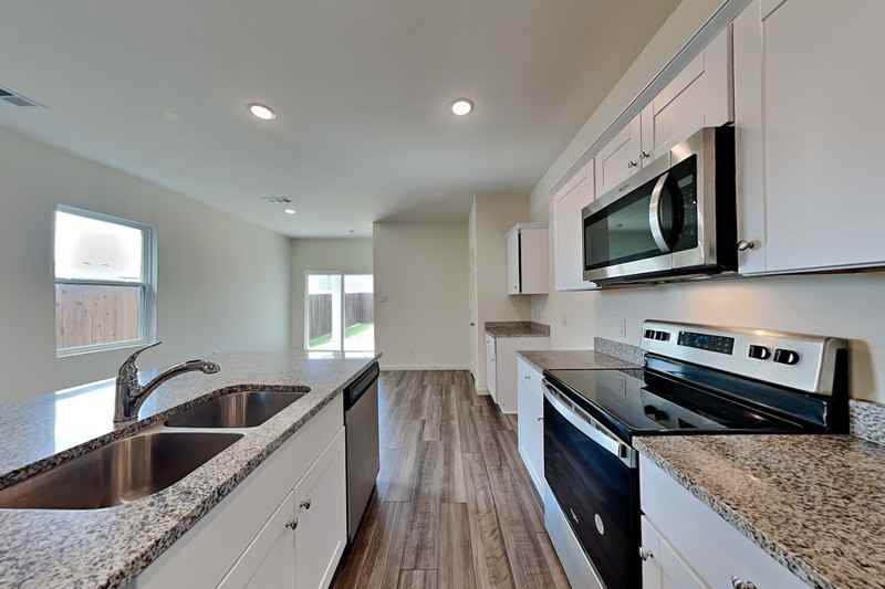 617 Colgate Cir - Photo 4 of 16
