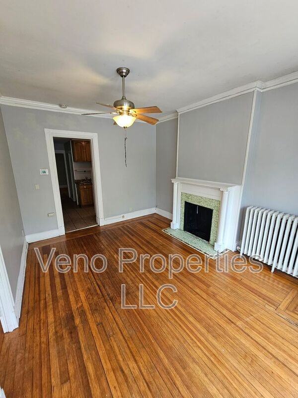 594 Madison Ave #2F - Photo 4 of 6