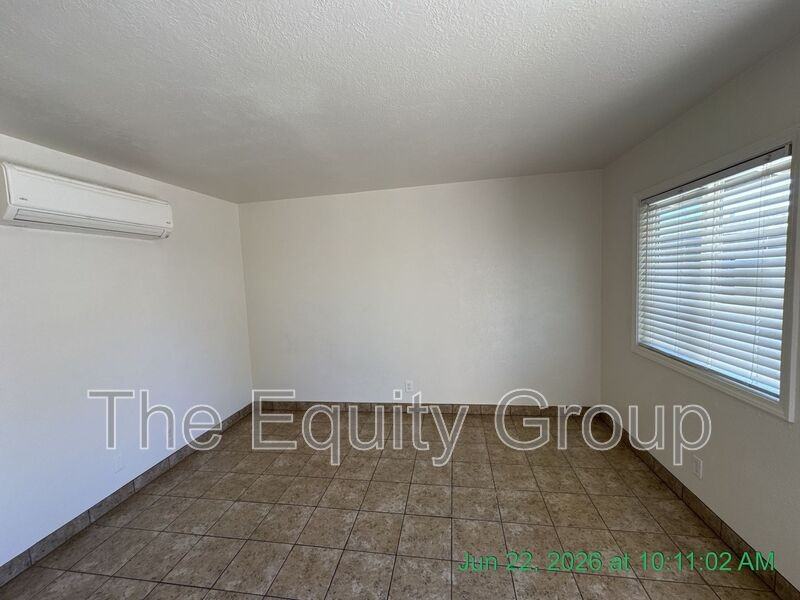 397 N Valencia Blvd - Photo 2 of 13