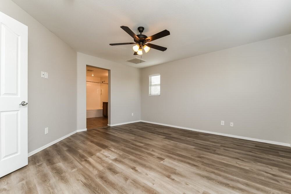 2523 E Bart St - Photo 7 of 17