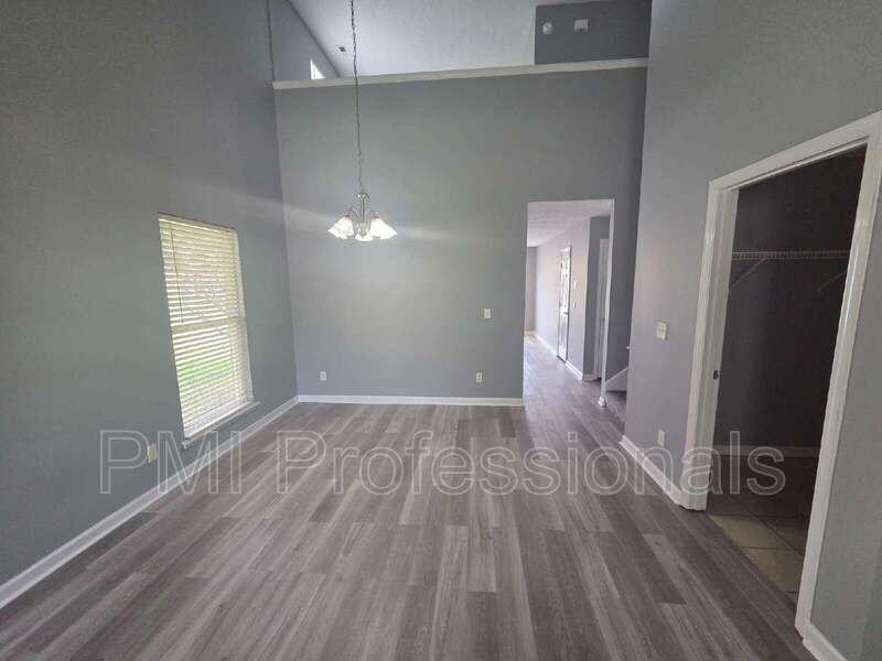 1214 Timber Creek Dr - Photo 4 of 23