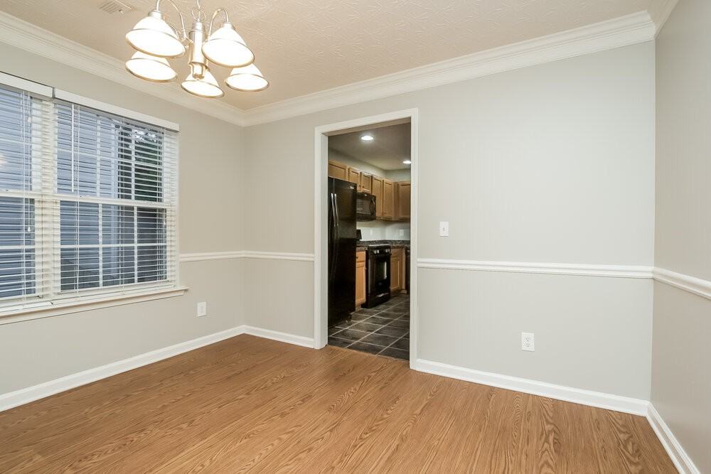 340 Meadows Ln - Photo 6 of 17