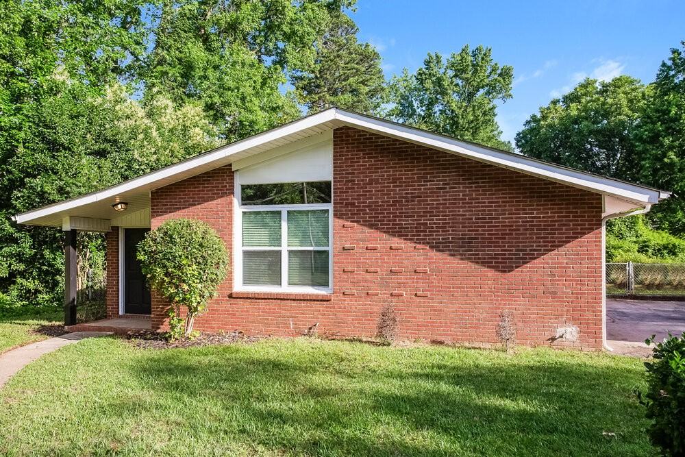 5401 Venado St - Photo 3 of 16