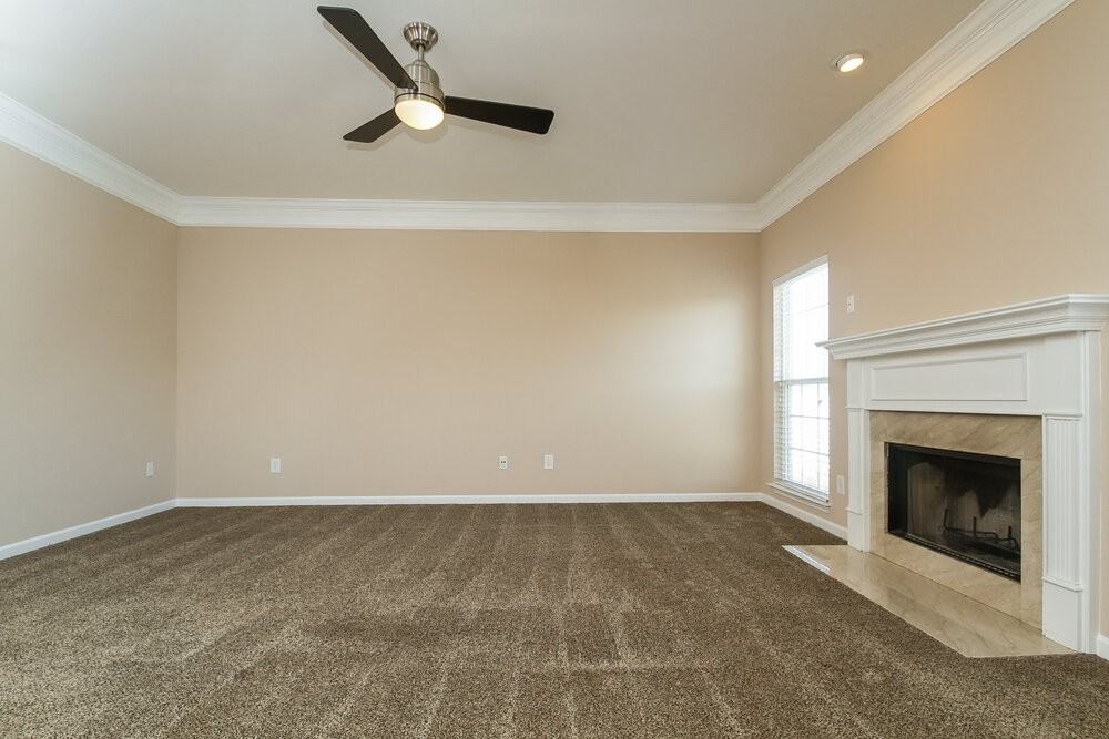 310 Sarava Ln - Photo 2 of 15