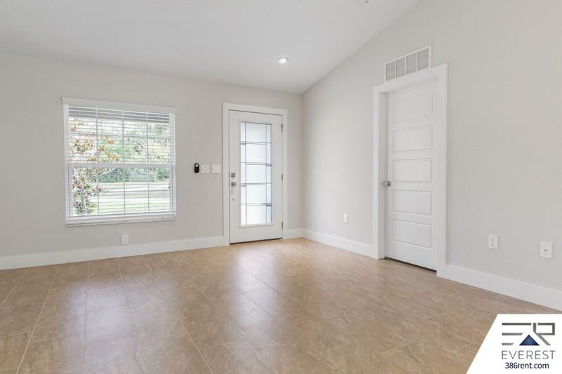 12 Walt Pl - Photo 7 of 50
