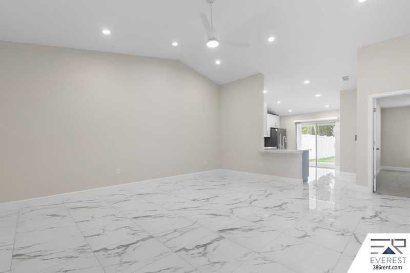 16 Zoffer Ct #B - Photo 4 of 26