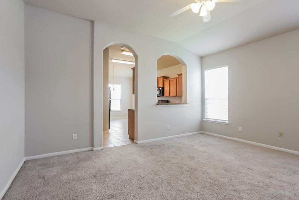 15702 Flagstone Walk Way - Photo 3 of 16