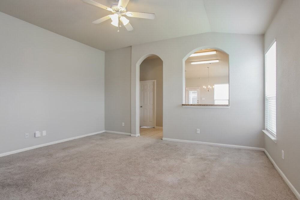 15702 Flagstone Walk Way - Photo 4 of 16