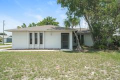 1329 Se 12th St - Photo 1 of 1