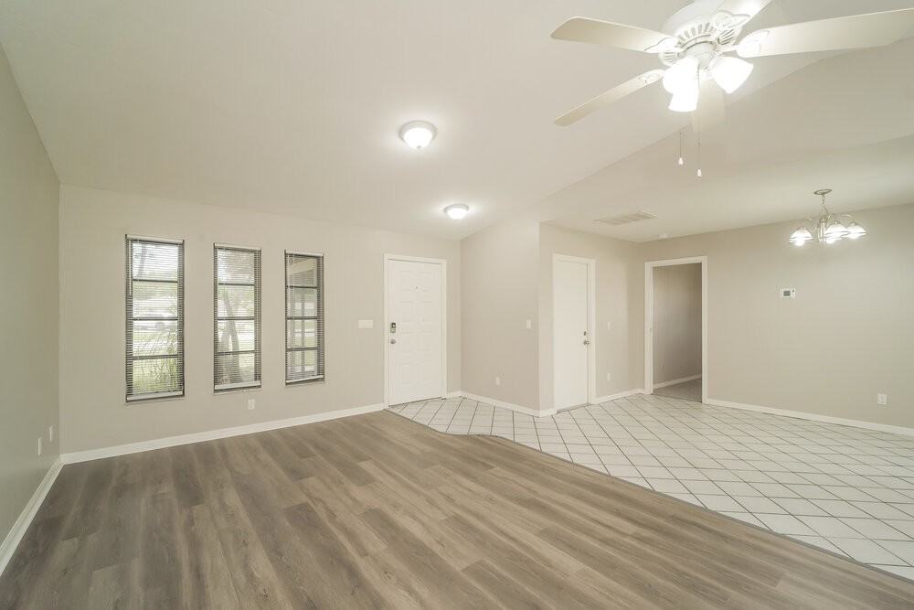 1329 Se 12th St - Photo 5 of 16