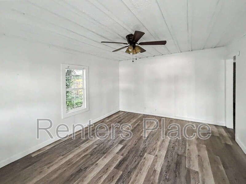 908 W 6th St - Photo 6 of 9