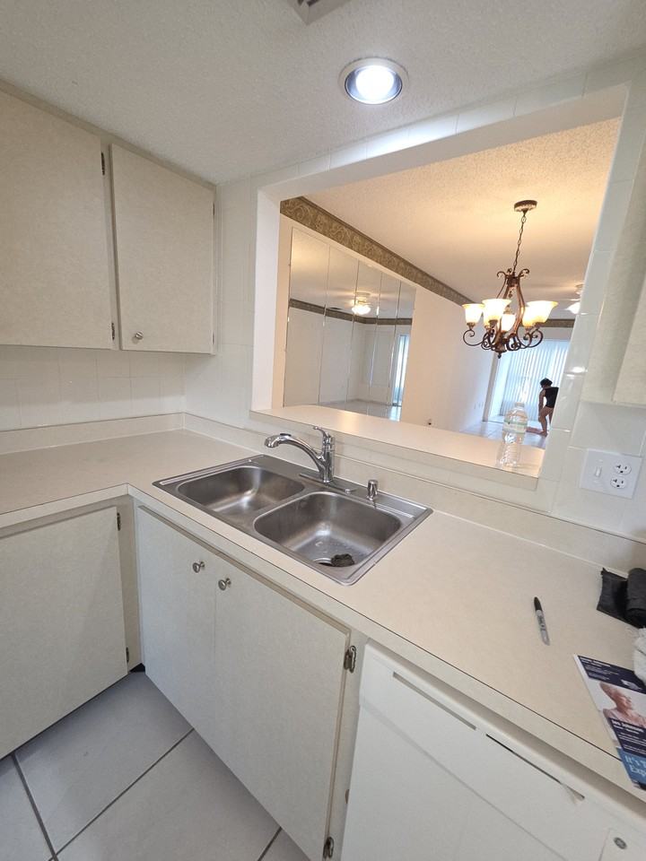 2604 Woodgate Lane #2604 - Photo 4 of 11