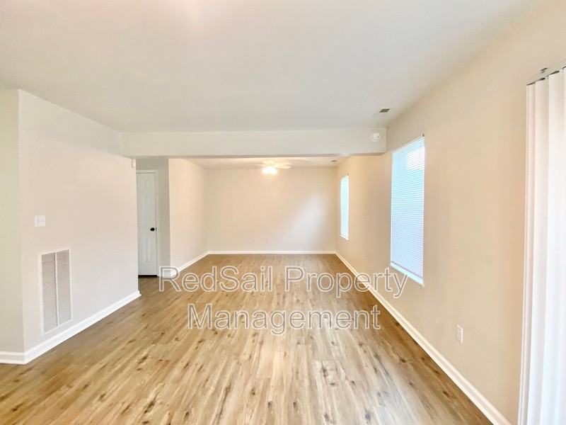 117 Old Hollow Rd - Photo 7 of 26