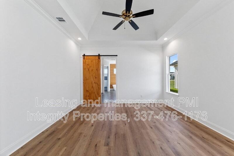 107 Prague Ave - Photo 5 of 17